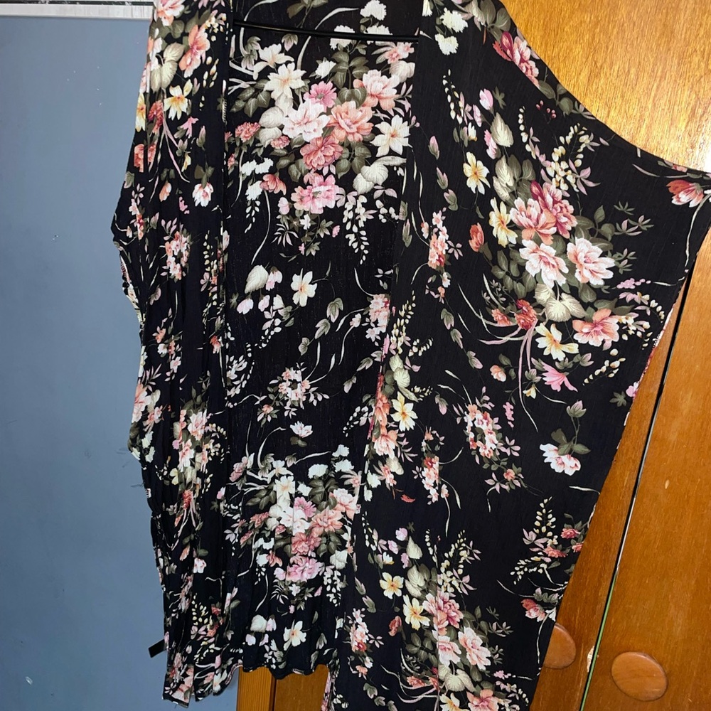 Floral Black Kimono